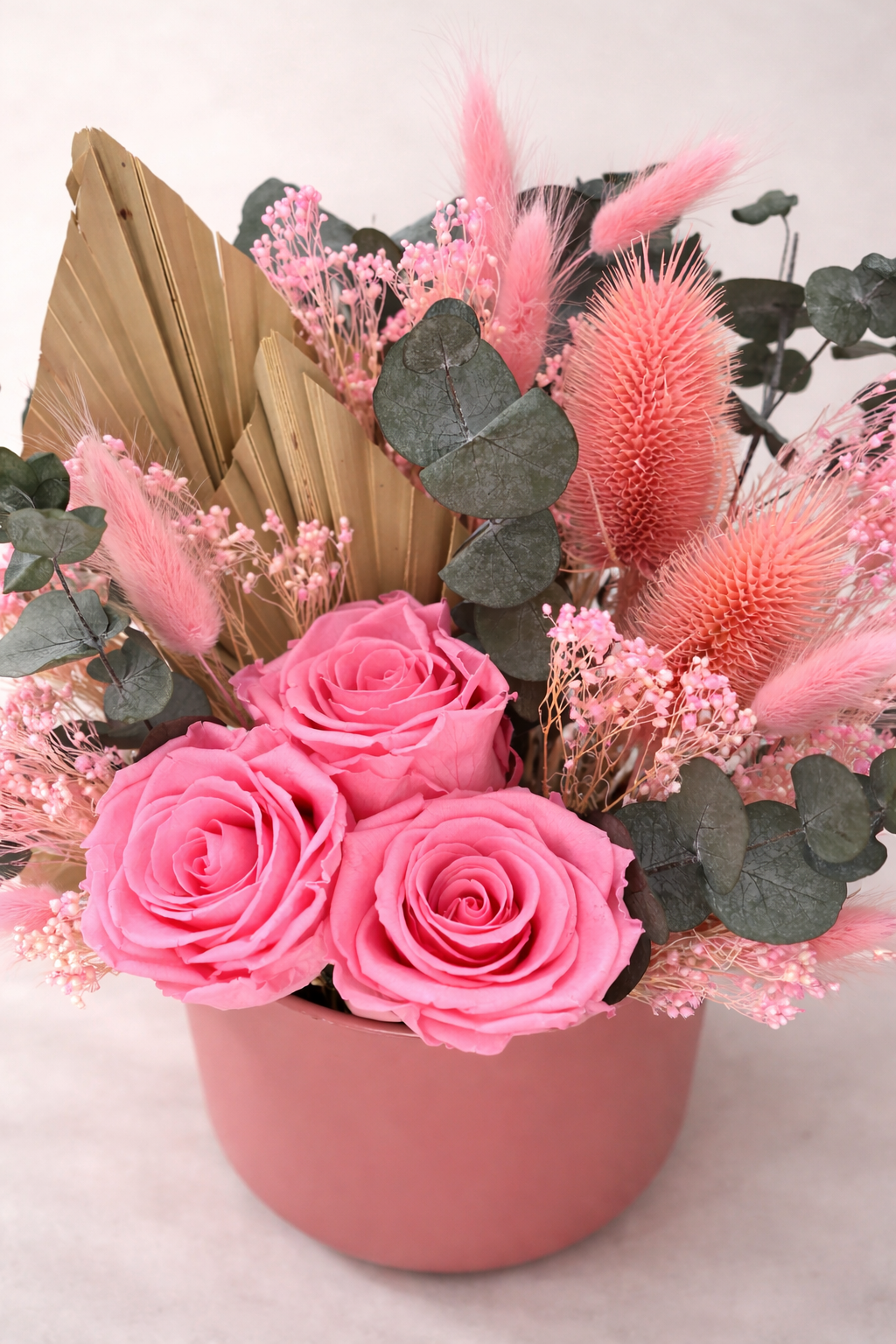 Rose rose fraîche de Rêves En Fleurs, fleur élégante avec pétales délicats, parfaite pour la décoration florale.
