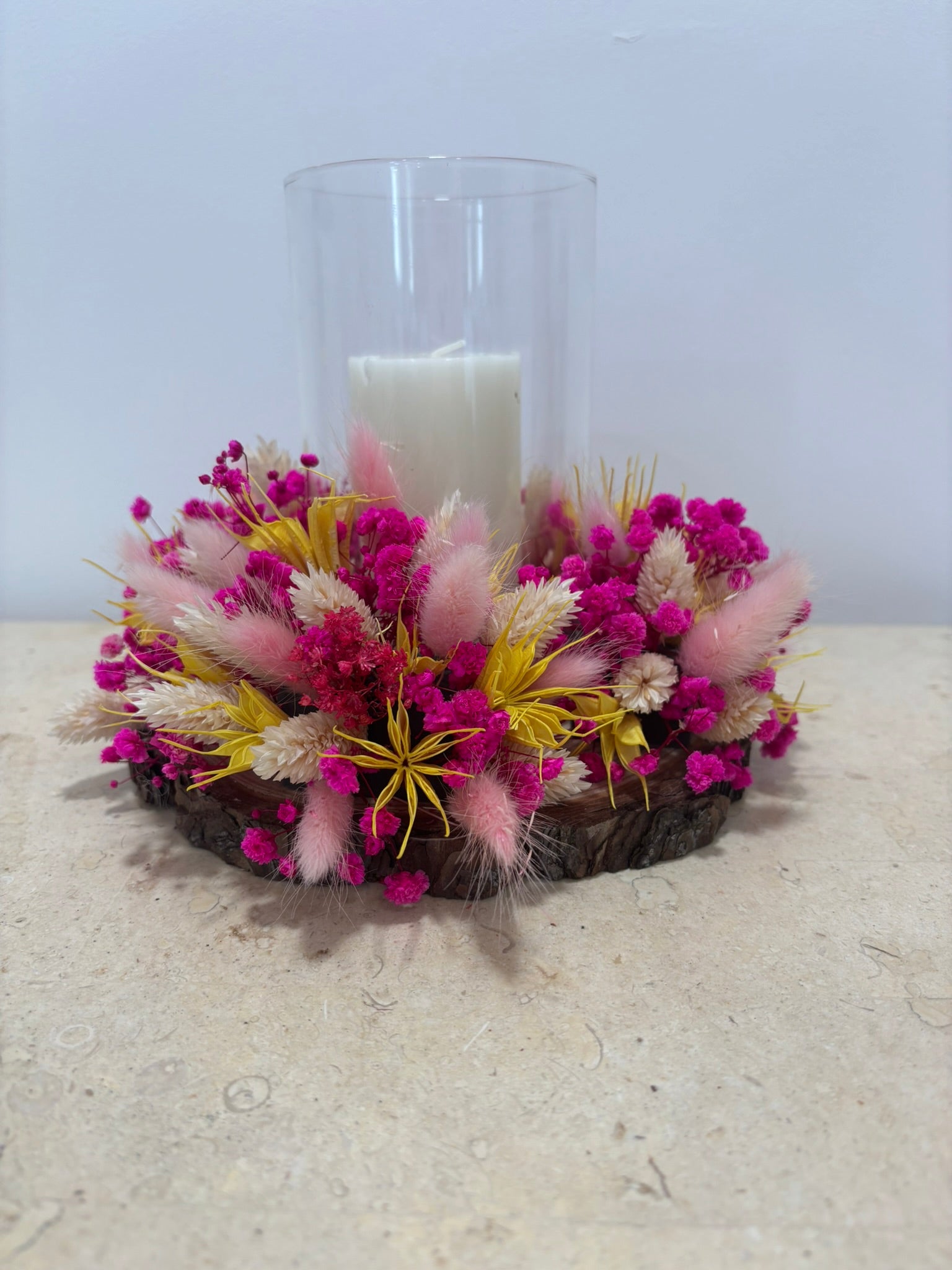 Bougeoir nuage jaune de Rêves En Fleurs, décoration lumineuse en forme de nuage pour intérieur chaleureux.